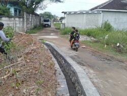 Transparan dan Tepat Sasaran, Pekon Pajar Agung Barat Realisasikan Dana Desa untuk Pembangunan Drainase 170 Meter